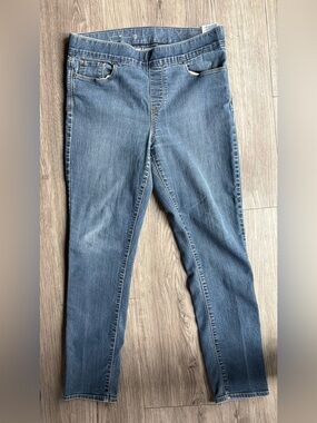 Levi’s Stretch Skinny Jeans Women’s Size 12 Medium Wash